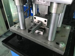 Quality 1.0 - 1.6mm Guardrail Roll Forming Machine 14 stations By Chain wholesale
