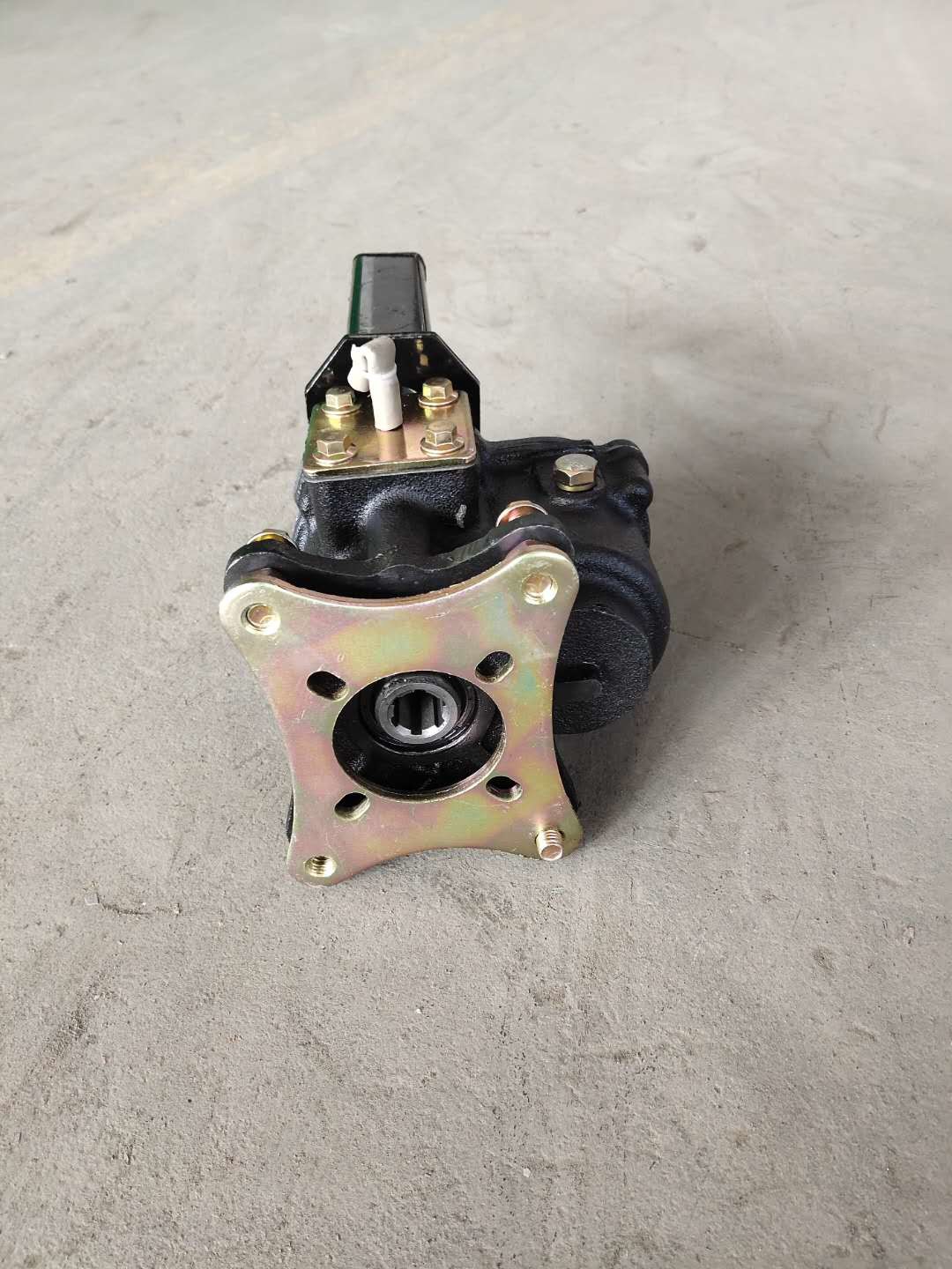 CG200 Auto Rickshaw Booster Casting Iron Made For Differential Rear Axle