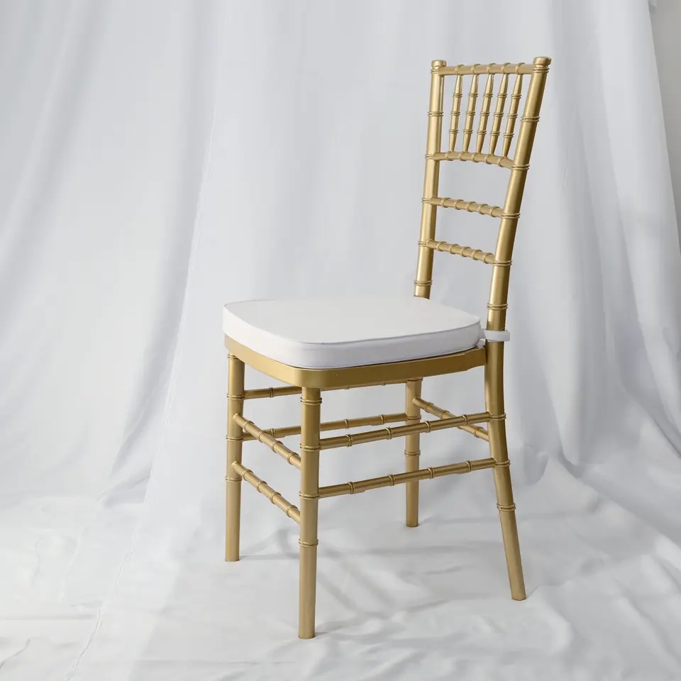 White Plastic Chiavari Chairs Modern Banquet Chairs Hotel Furniture
