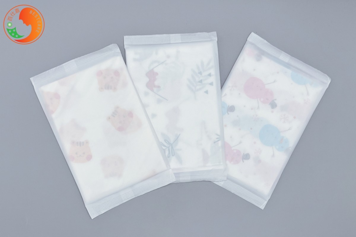 Large Size Disposable Baby Changing Pads Folding Non Woven Fabric