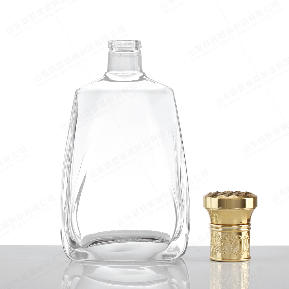 Hot Stamping Surface Handling 500ml 750ml 1000ml Glass Bottle For Spirits Bottle Square