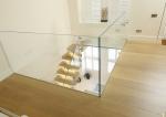Solid Oak Wood Treads Building Floating Stairs With Tempered Glass Railing