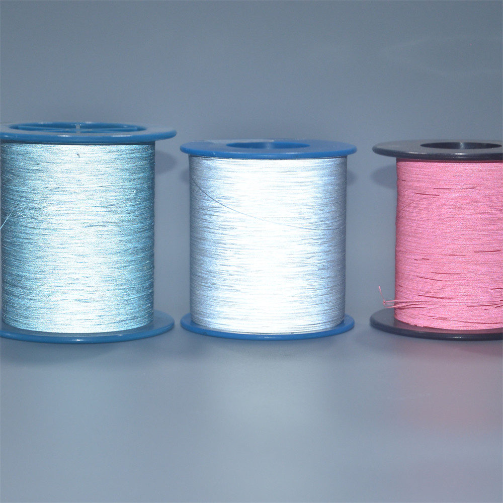 UV Resistant Reflective Yarn OEM Reflective Thread For Embroidery