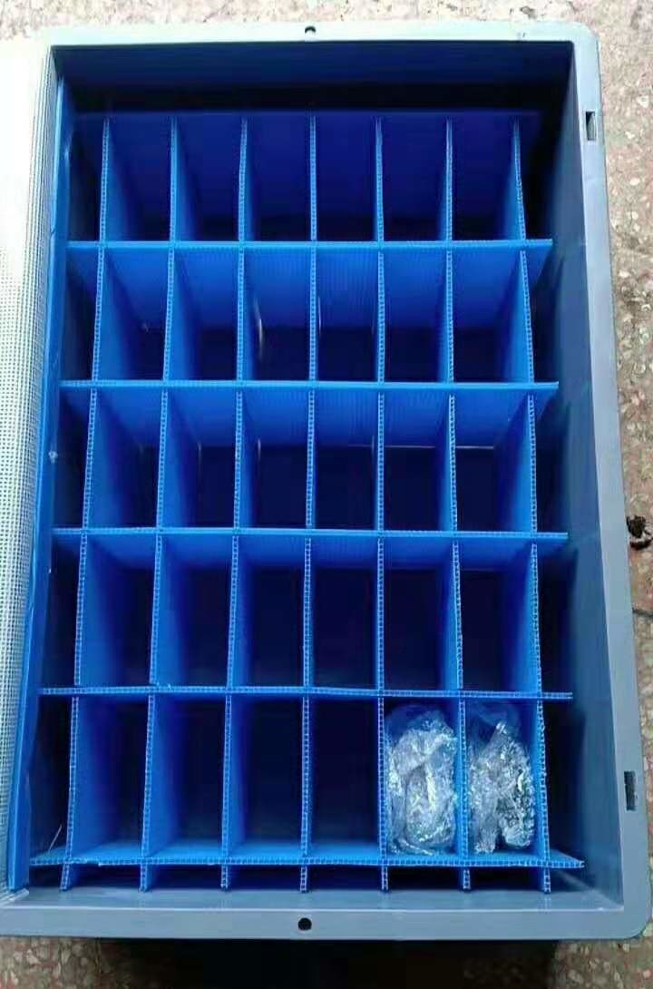 Virgin Polyethylene Reinforcing Anti - Skid Bottom Euro Stacking Containers Loading Capacity 20kg