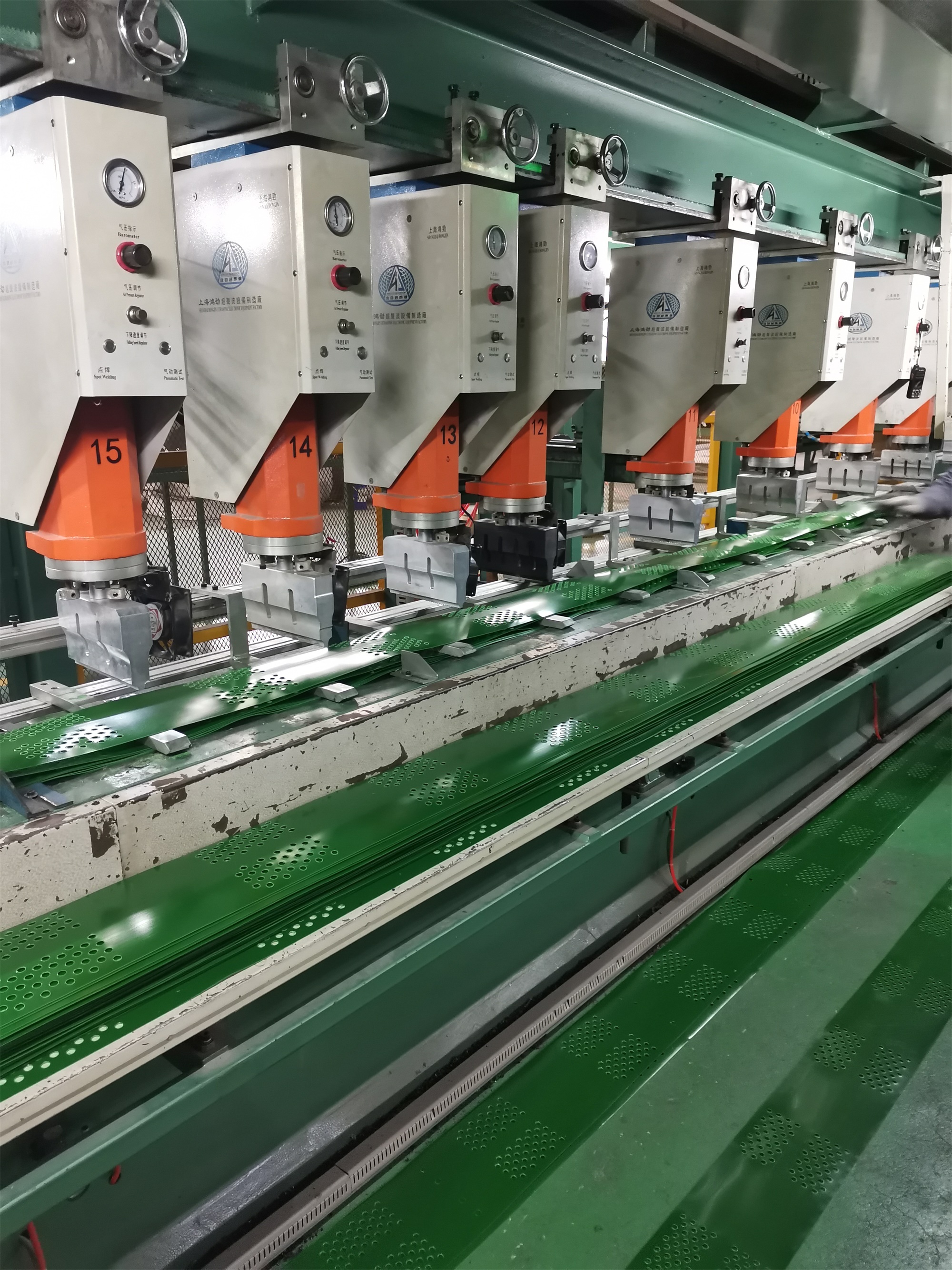 50mm-250mm Green Smooth HDPE Geocell for Slope Protection Improve Slope Performance