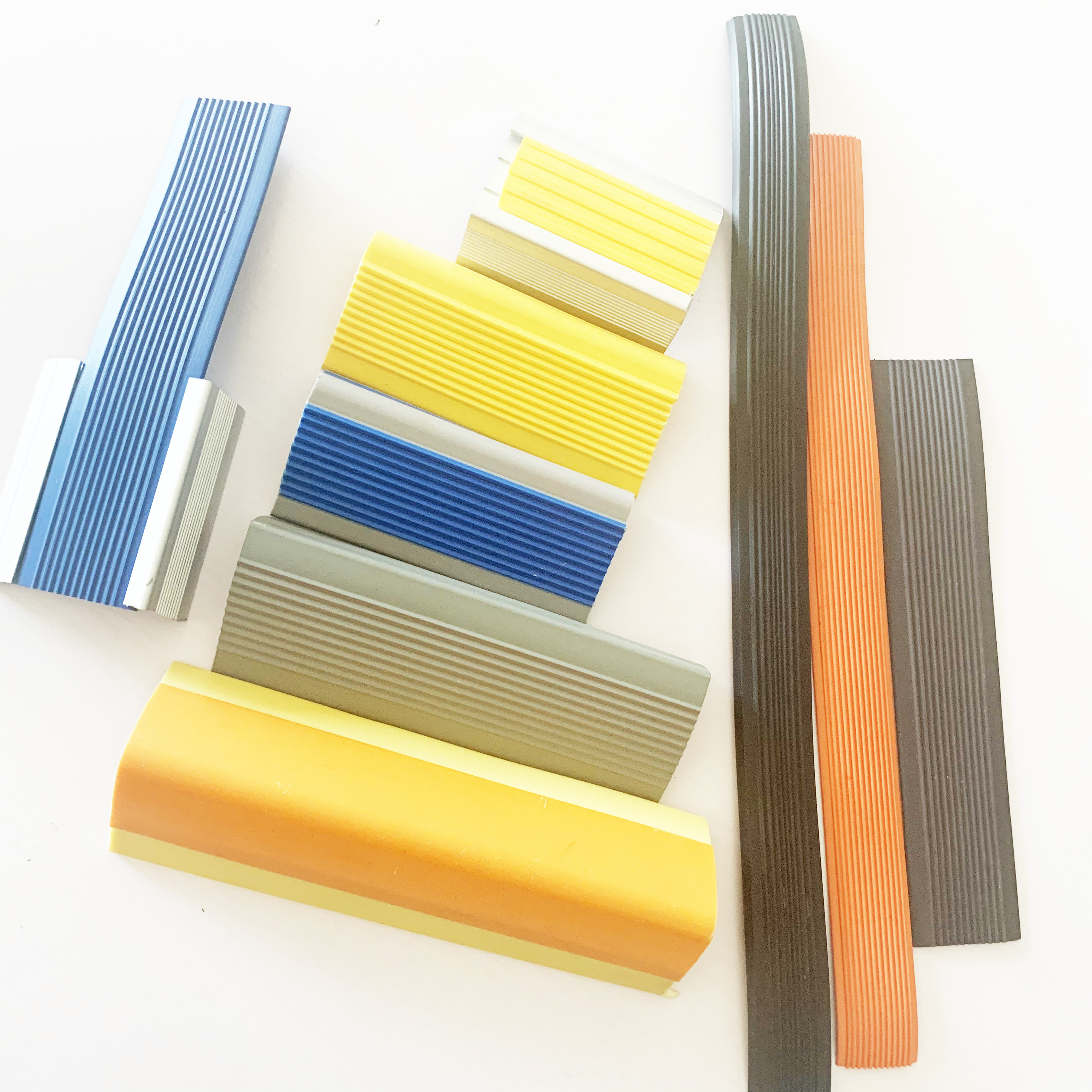 Stair Nose Anti-slip Plastic Stair Treads Trim for Non-Slip Stair Edge Protection