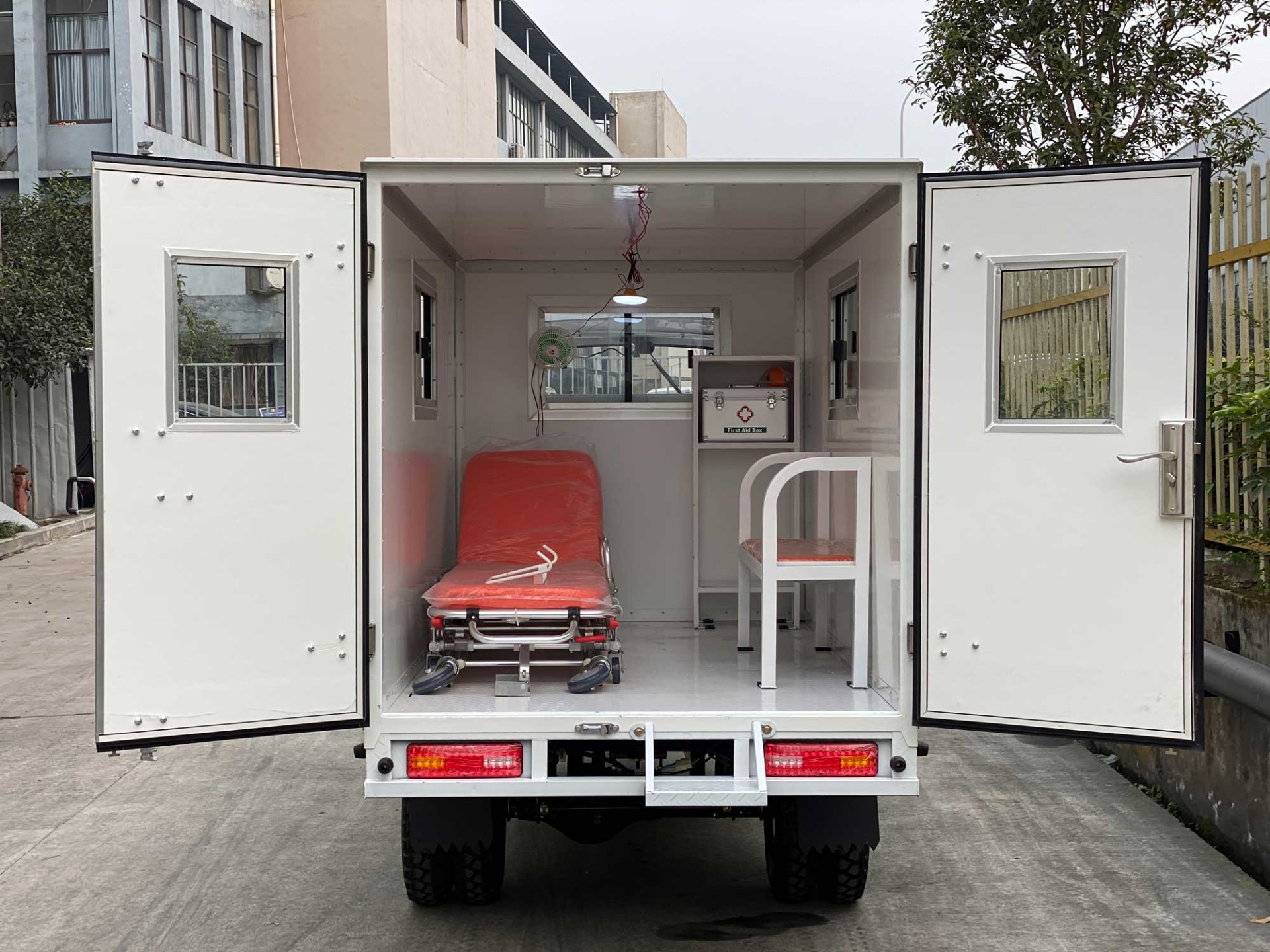 DAYANG 2021 Water Cooled Engine 175CC Three Wheel Ambulance Tricycle for Passenger