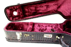 Quality Sturdy Wooden Construction Electric Bass Guitar Hard Case With Gold Colored Hardware wholesale