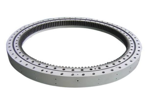 Three Row Pole Industrial Turntable Bearings , Komatsu PC650 Ball Bearing