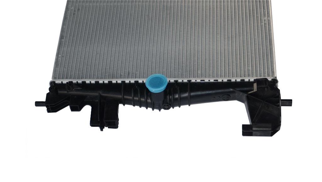 26686969 Auto Parts Cooling System Water Tank for Buick GL8S Automatic High Durability