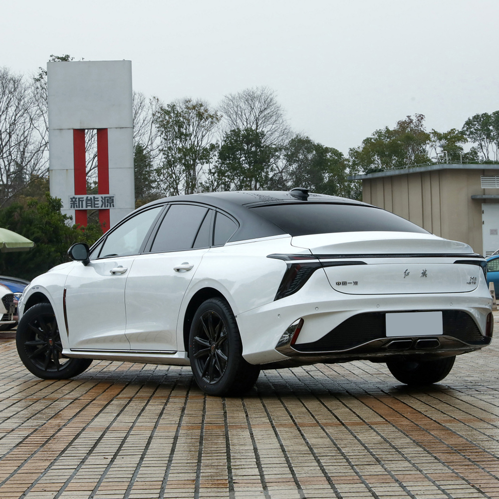 Hongqi H6 Luxury Petrol Gasoline Sports Car 2.0T 5 Seater with Automatic Gear Box Leather Seats FWD Drive Cruise Control