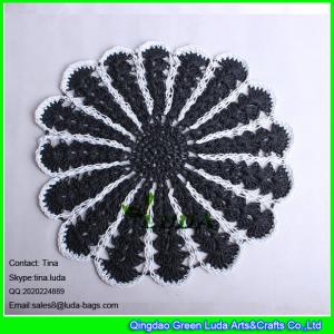 Quality LUDA customized design table mat striped flower shaped placemat wholesale