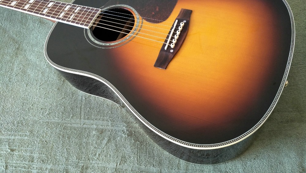 Guitar Factory Customization Acoustic Guitar Vintage Top AAA Sitka Solid Spruce Body Guitar with Fishman pickups