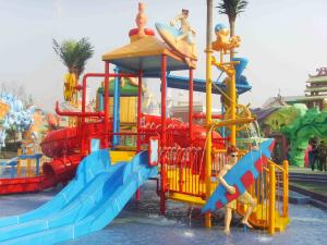 Quality Several Lanes Fiberglass Kids' Water Playground For Water Park Build wholesale