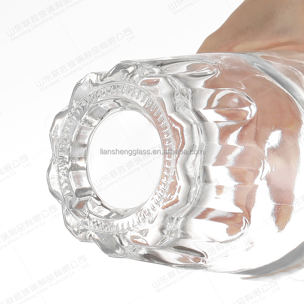 Healthy Lead-free Glass 500ml Classic Design Vodka Brandy Liquor Glass Bottle with Corks
