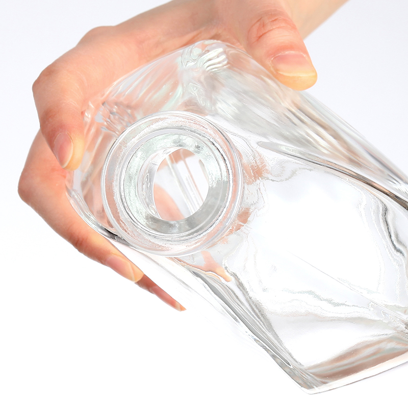 OEM/ODM Accepted Clear Glass Bottle 500ml 750ml Custom Size for Gin Whisky