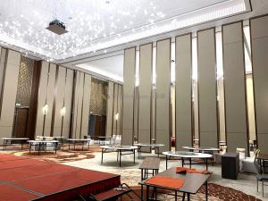 Quality High Durability Soundproof Partition Wall For Hotels / Restaurants / Commercial wholesale