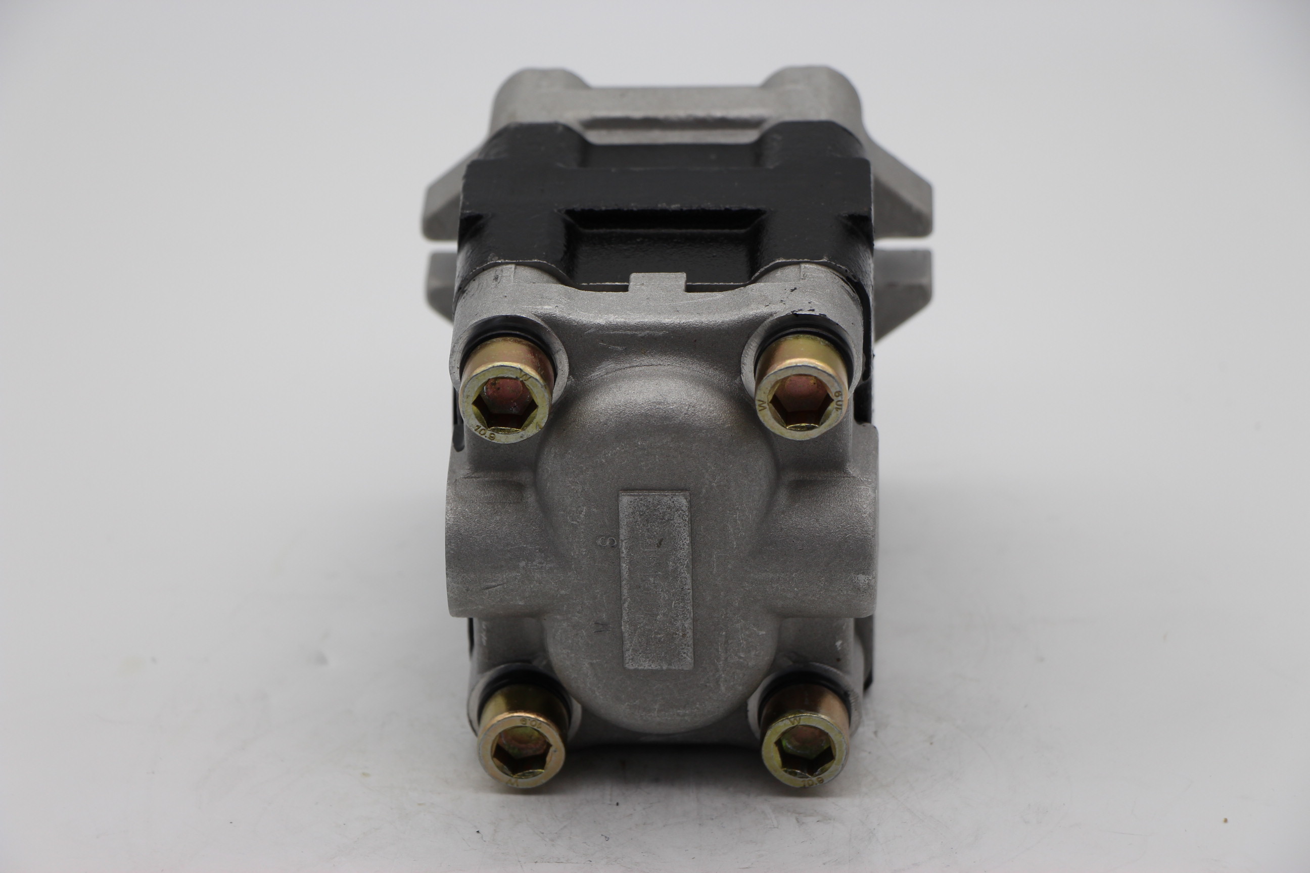 Hot sale good quality PVD-2B-36 gear pump .hydraulic pump for KOMATSU PC35 excavator