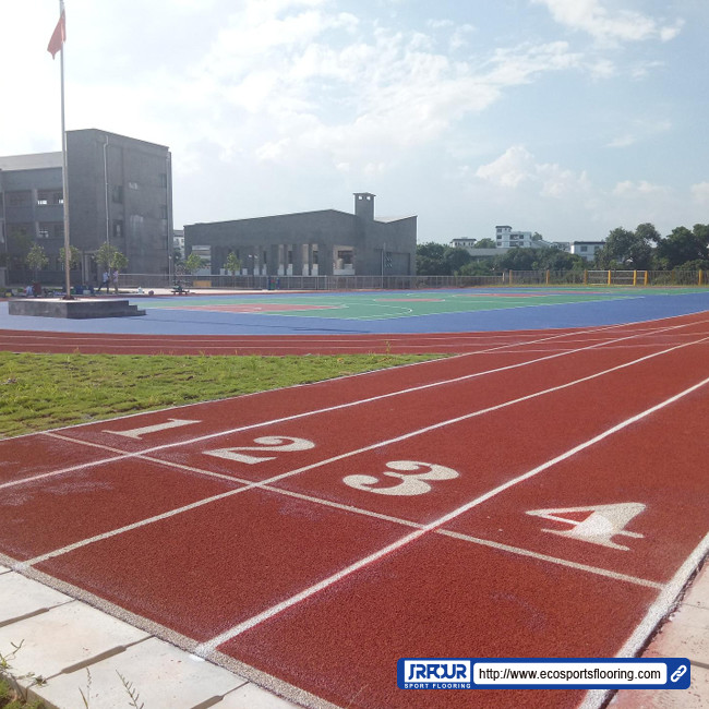 Waterproof 9mm Thickness Synthetic Rubber Flooring Spike Resistance