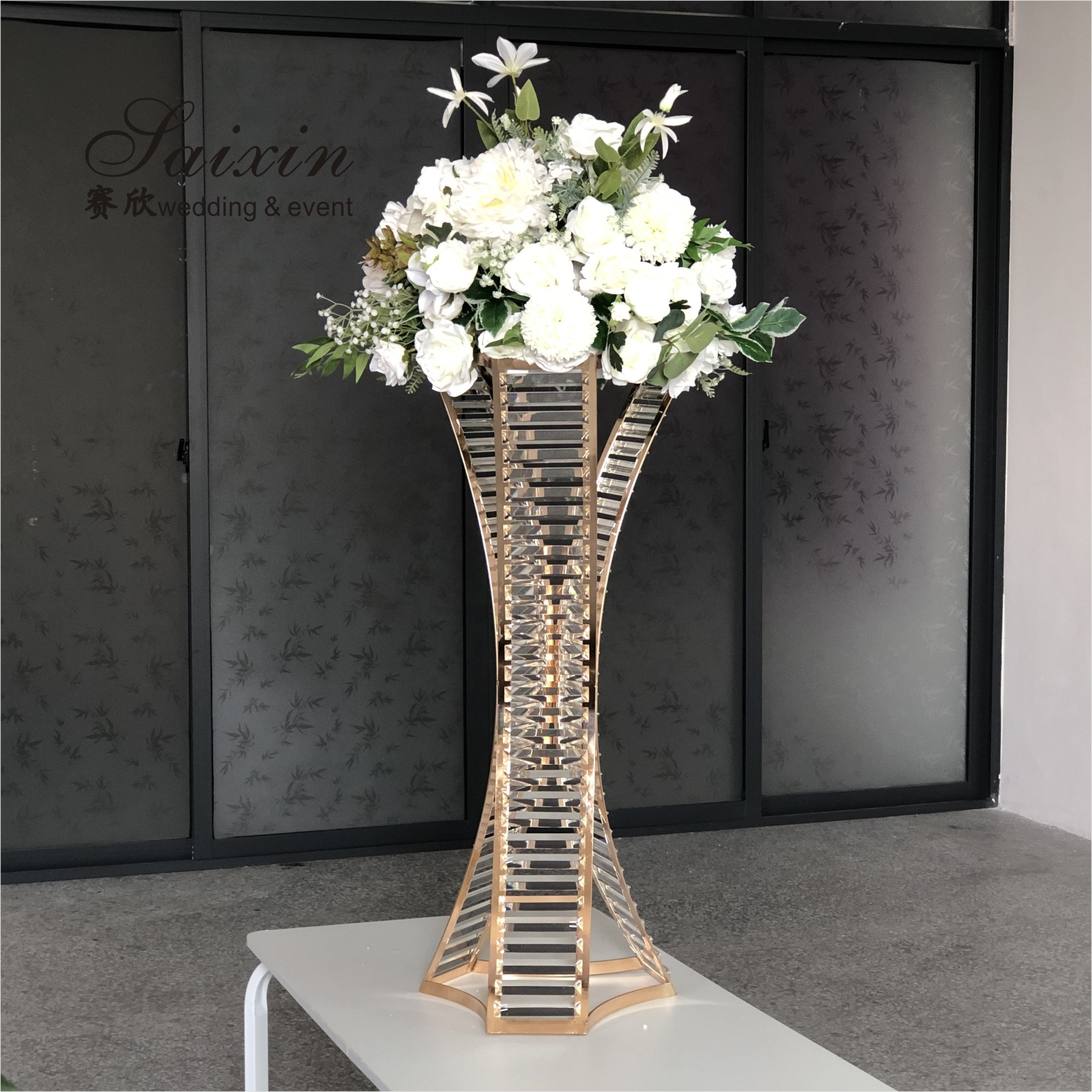 Gold Wedding Flower Stand Centerpiece Unique Metal Flower Stand 97cm