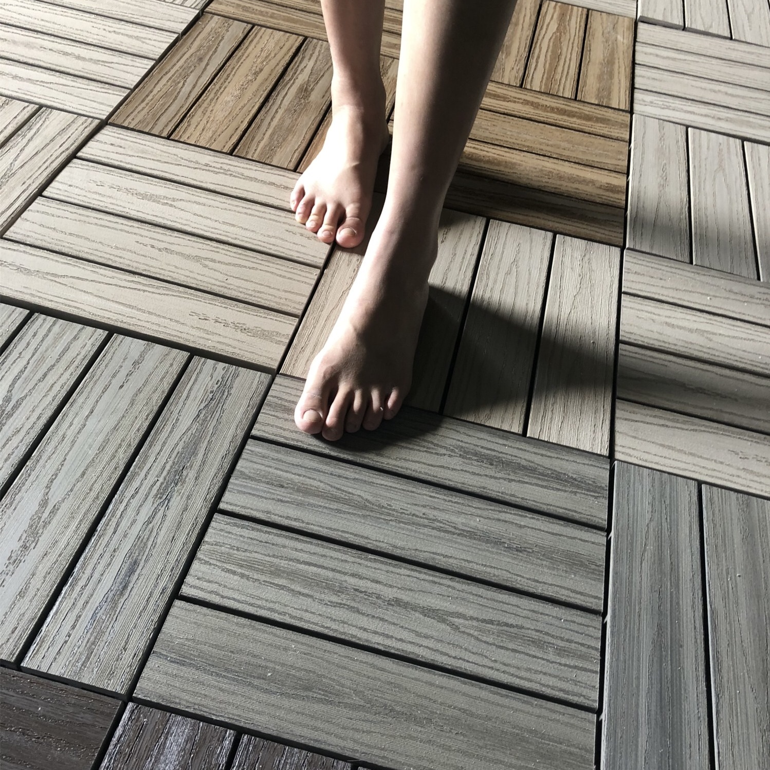 Choosen Outdoor Wood Plastic Composite DIY Interlocking Decking Tiles 300mm*300mm