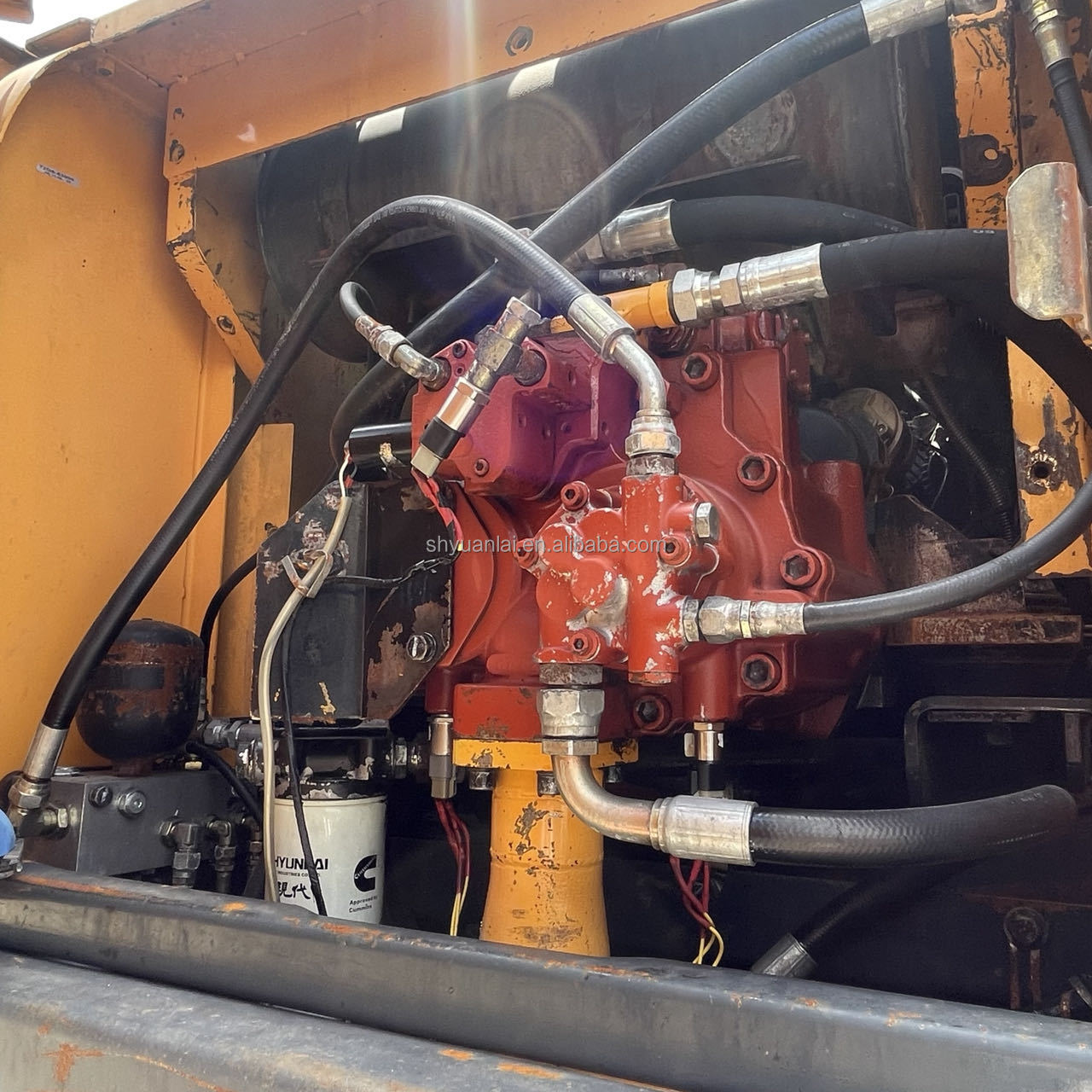 Hyundai 210 Excavator 2019 Model with Operating Weight 20560kg in High Demand