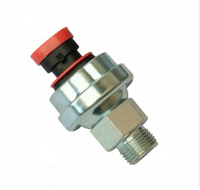 Shacman Truck Engine Parts 612600090910 Weichai Yuchai Engine Fuel Oil Pressure Sensor Switch