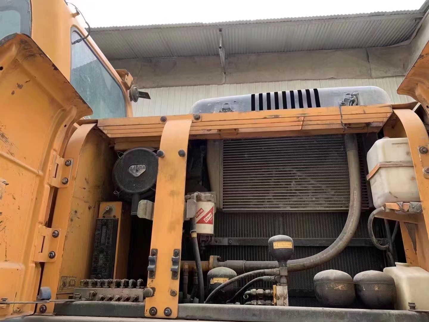 Hyundai 225W-9 Used Wheel Excavator Max. Reach horizontal 9.8m