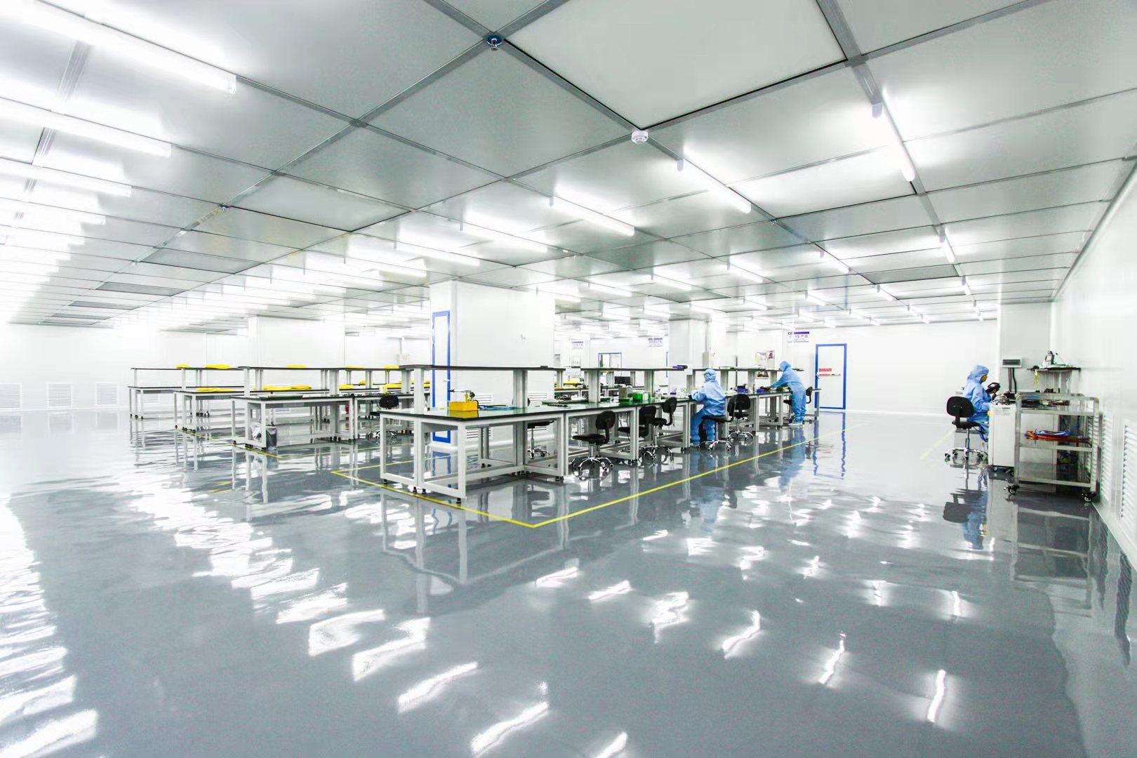 2000W Pulsed DK CW Fiber Laser Source With High Beam And Anti Reflection
