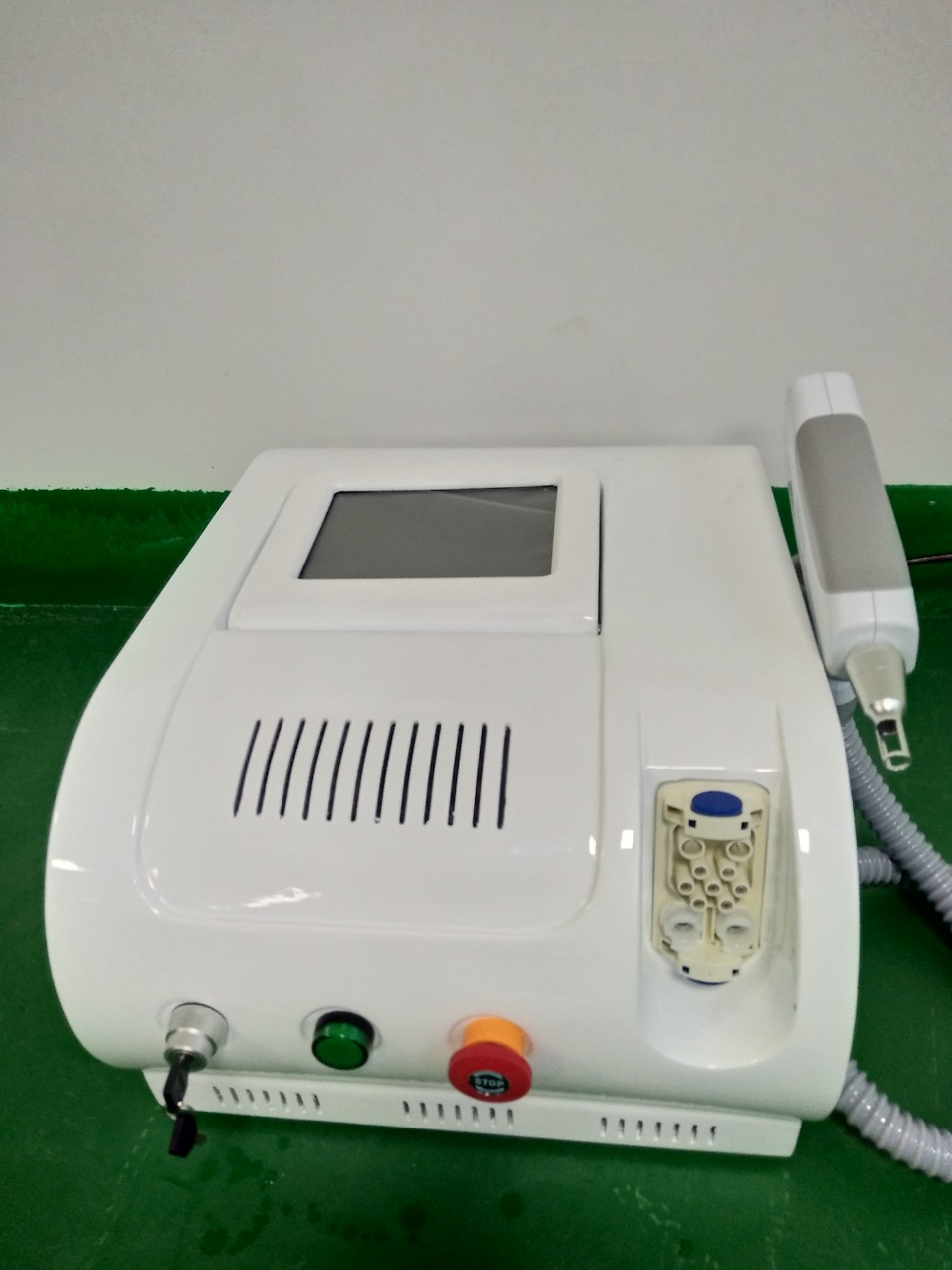 ND YAG LASER TATTOO REMOVAL - Portable Laser Machine Beauty System YL07