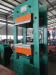 Plate Rubber Vulcanizing Press Machine with Hydraulic Flat