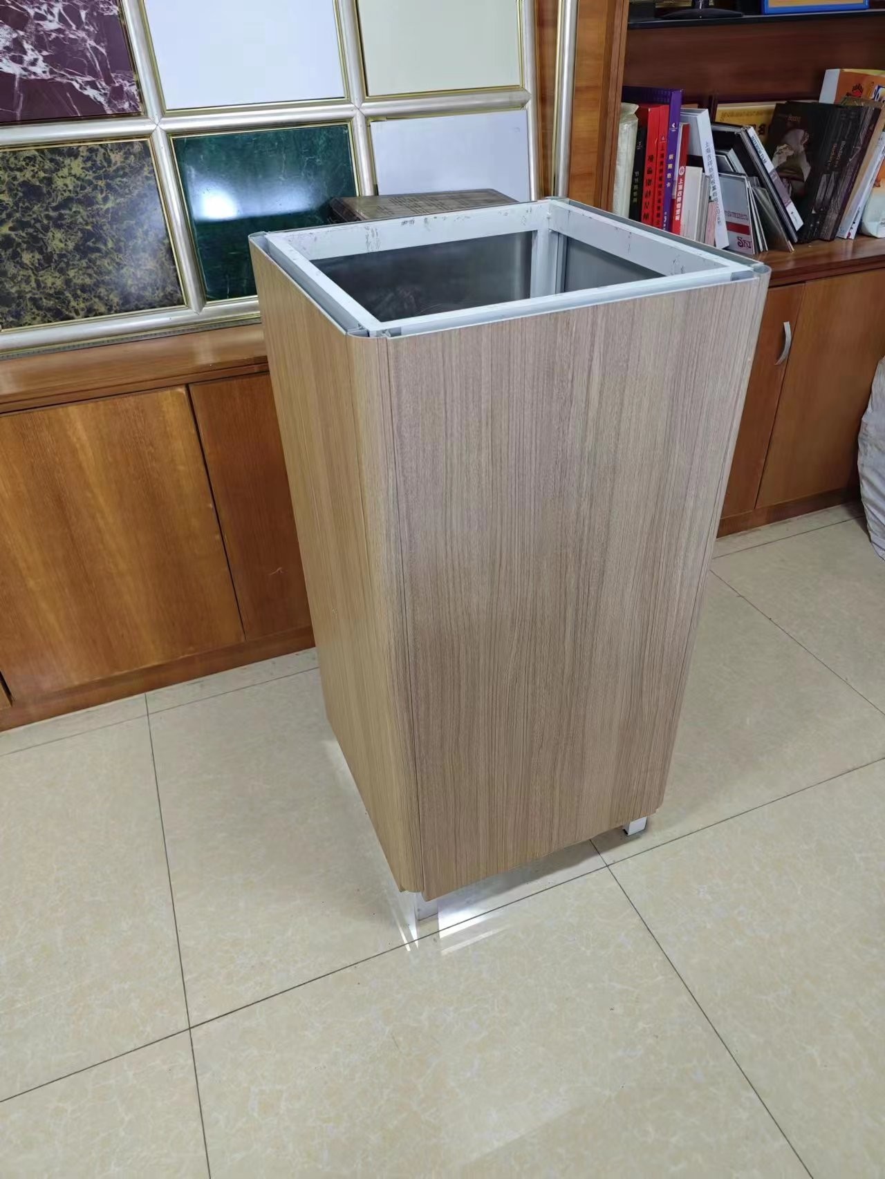 Fire Rated Aluminum Panels 0.3mm Layer Special Effects Surface Customizable Size