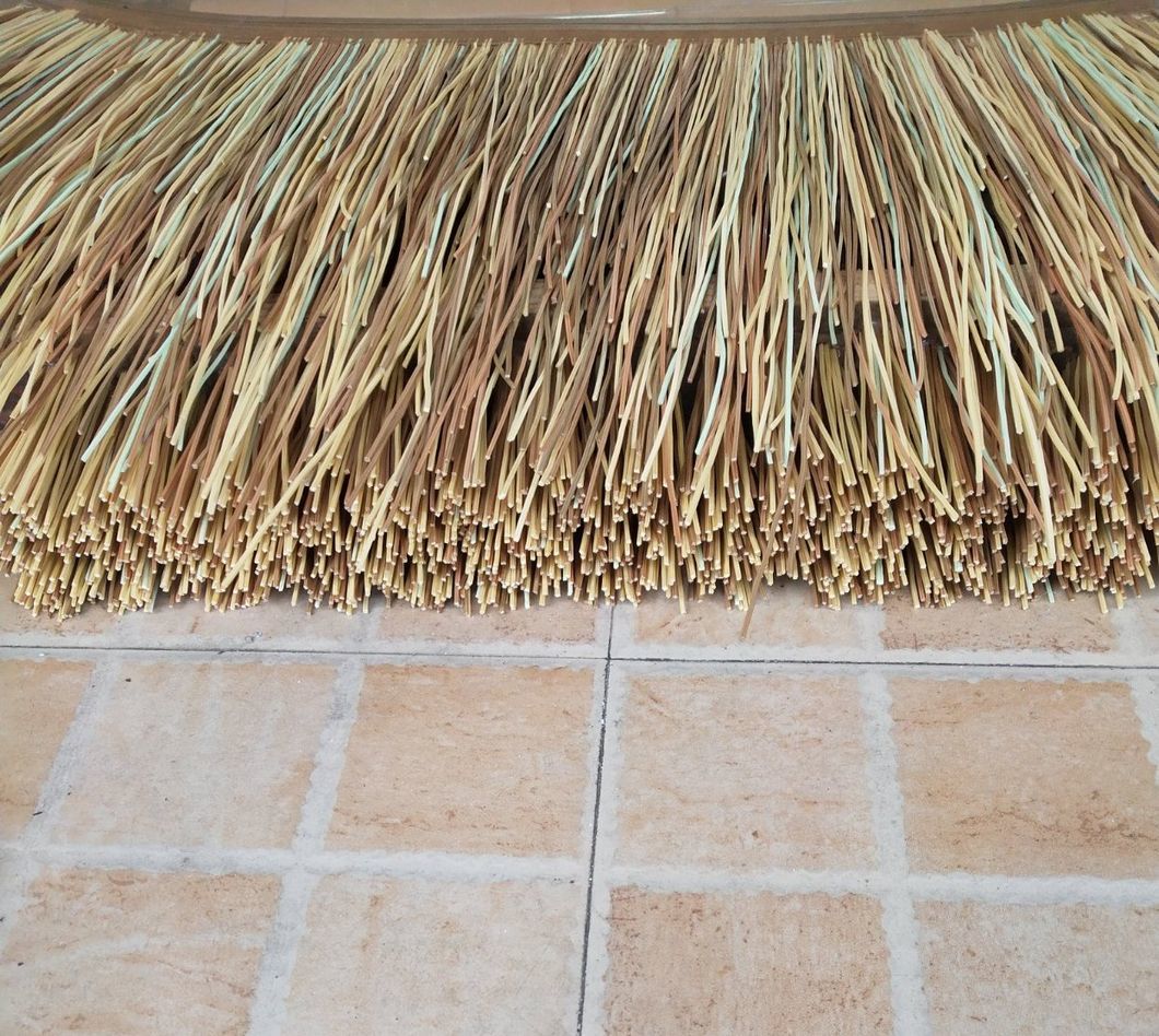 African Fireproof Synthetic Simulation Thatch Roofing Tile for Garden Decoration