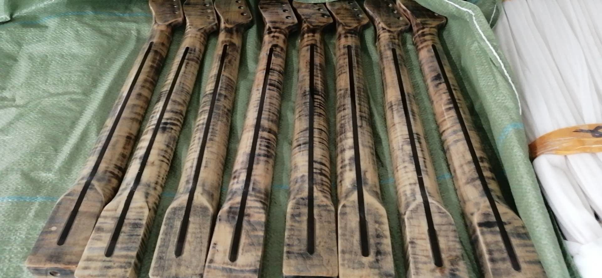 Custom Grand 22 Fret Roasted Maple Electric Guitar Neck for Handmade Tele Guitar Kits Gloss Finished with Bone Nut