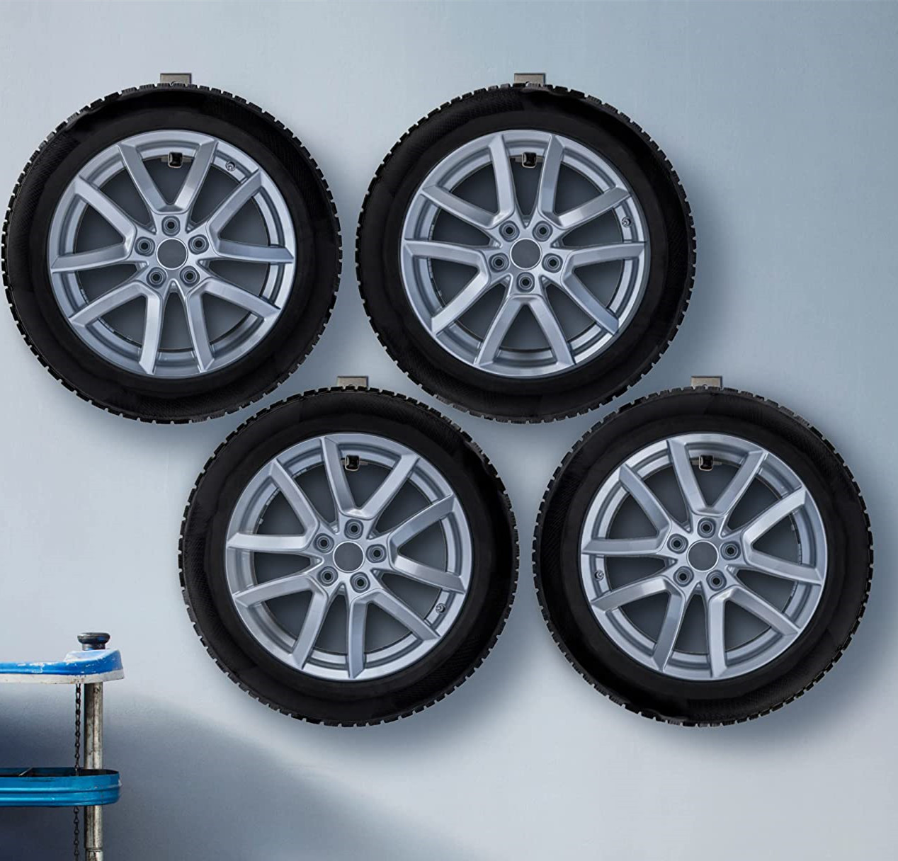 Easy-to-install Rim Holder Wall Mount Wall Bracket Tyre for Car Tyres Storage Set of 4