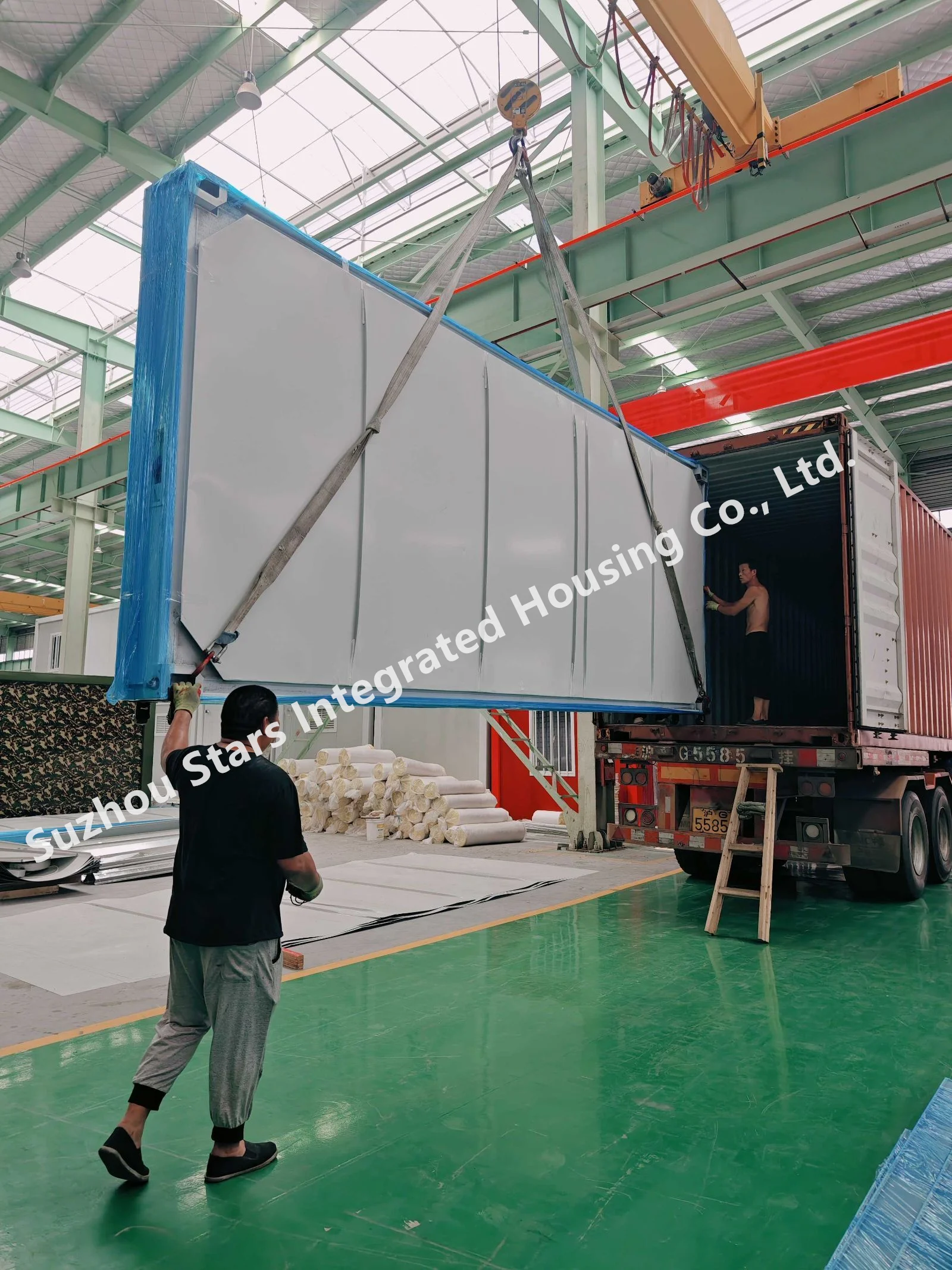 Weather Resistant Prefab Steel House Customized Low Maintenance