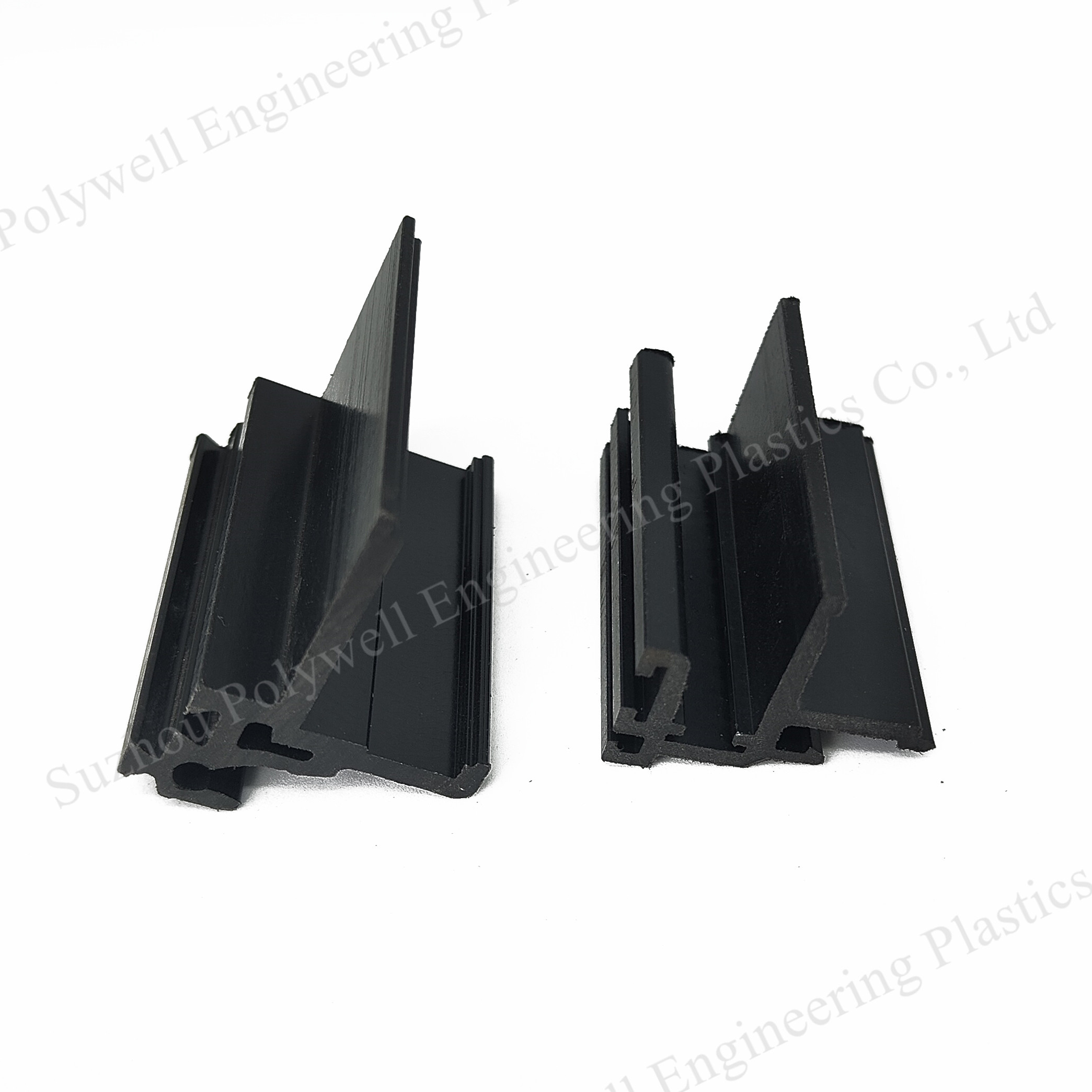 Black Thermal Break Strips Plastic Granules Customized Color PA66 GF25