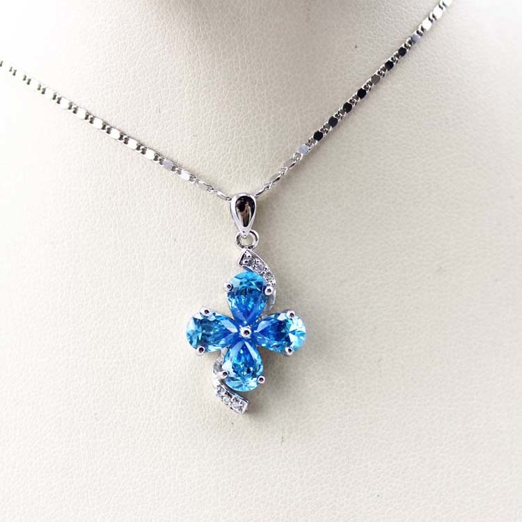 Sterling Silver Chain Necklace with Blue Cubic Zirconia Quatrefoil Charm Pendant(P05)