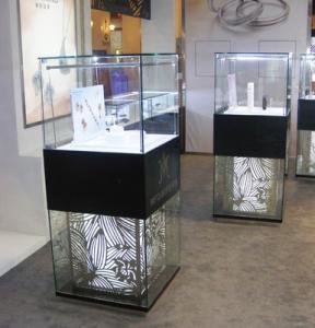 Quality Stainless Steel Glass Shelves Display Glass Kitchen Cabinets with Customized Logo wholesale
