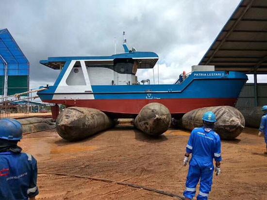 Shipyards Ship Launching Airbags High Strength Lifting Boat Air Bags 0.15MPa 0