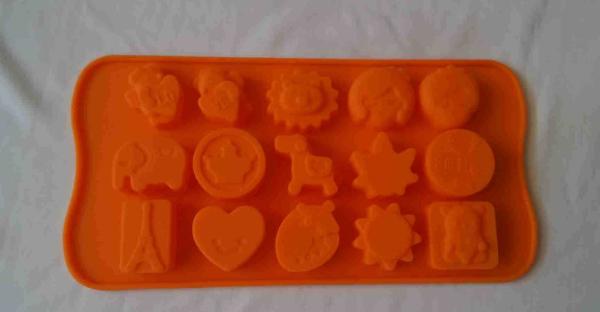 Silicone manufacturer Silicone baking tools 15 grid cartoon silicone chocolate