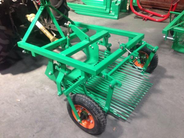 PH700 - Farm implements Single- Row Potato Harvester/Digger working width 700mm