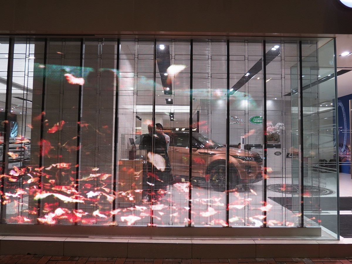 Aluminum Cabinet G3.91-7.82 Transparent LED Screen for End Advertising