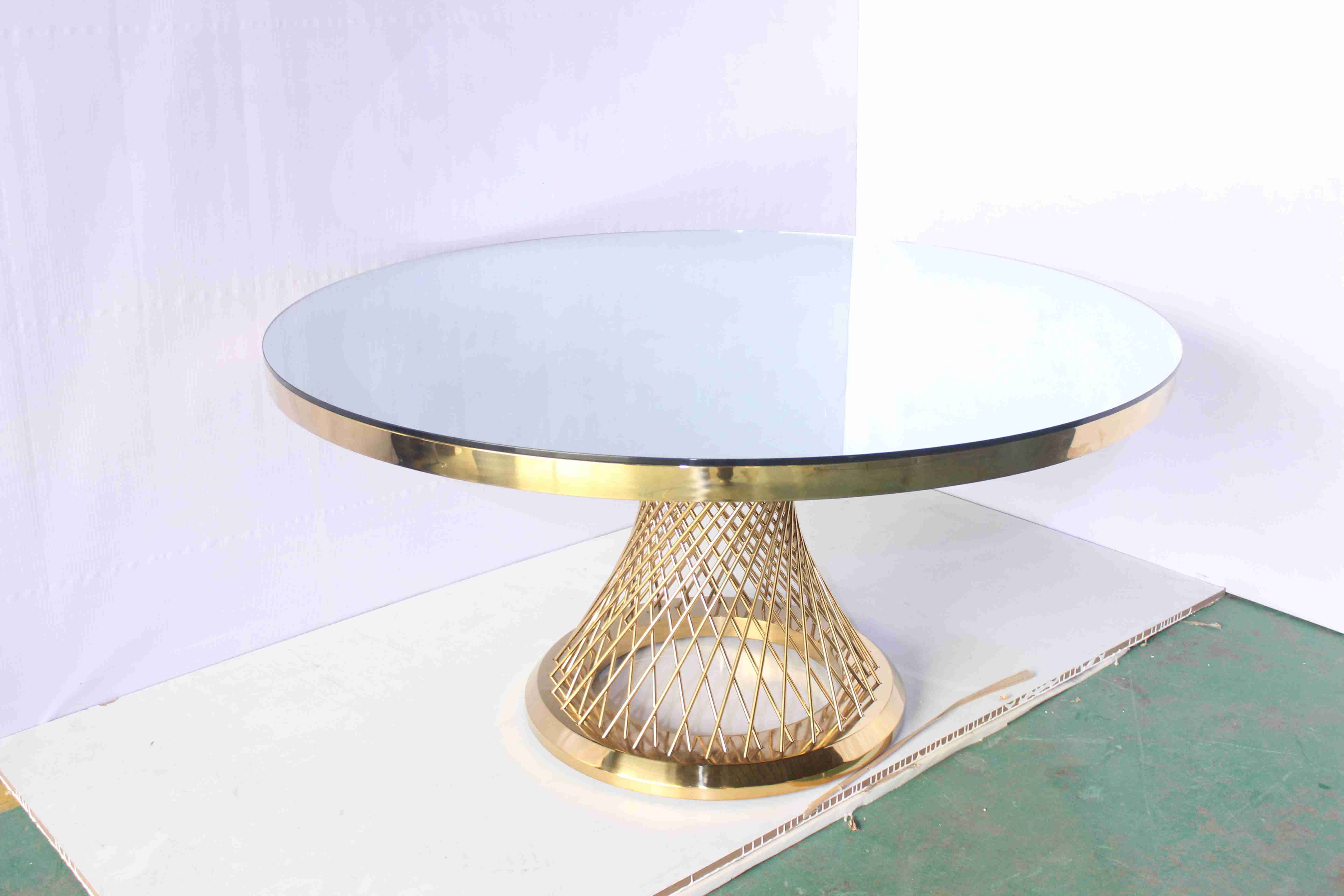 Glass Top Round Dining Table Set Hotel Furniture Customized Size