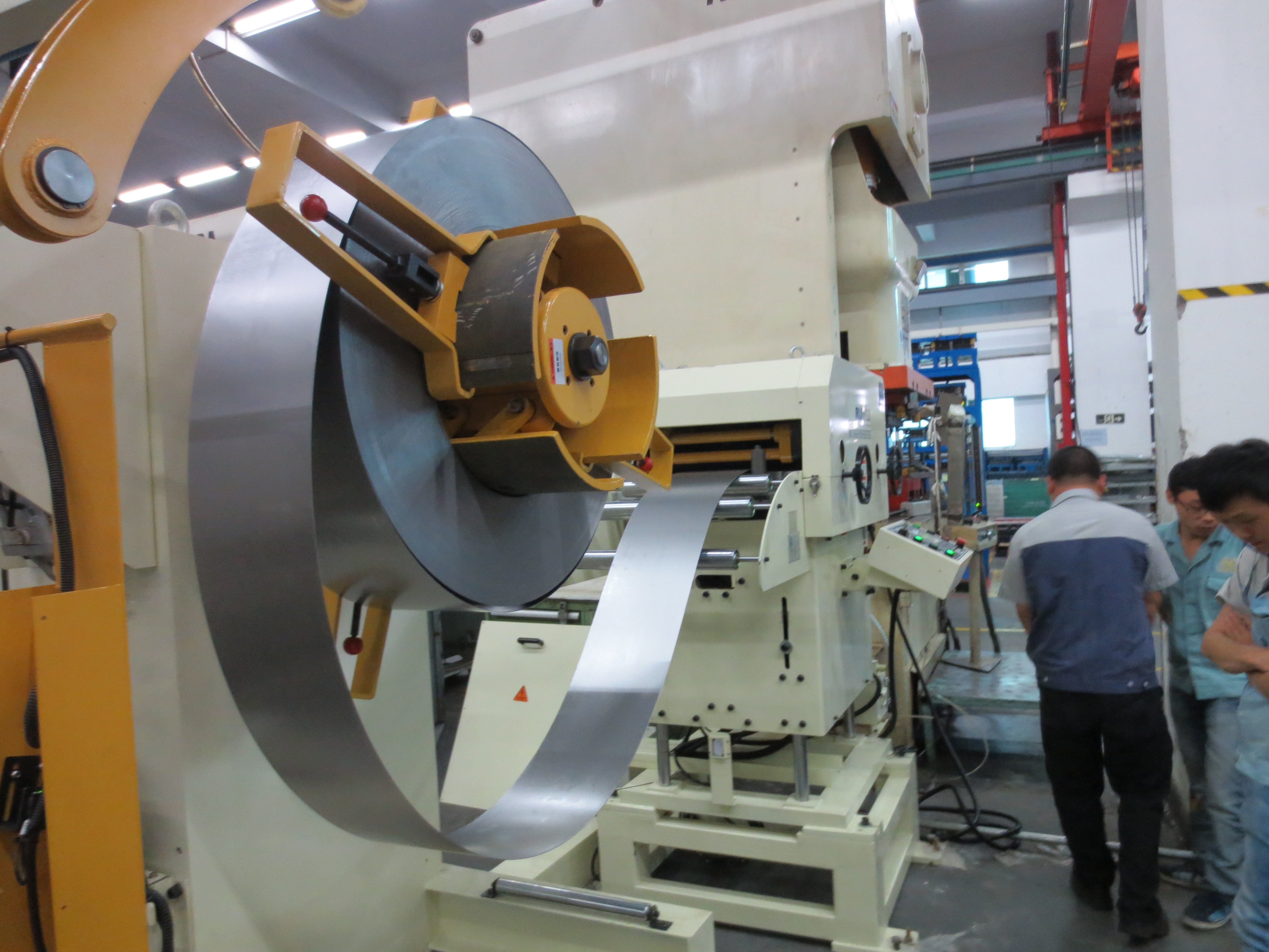 3 in 1 Servo Metal Sheet Straightening Feeder Automatic Metal Stamping Machine