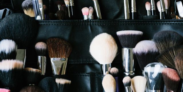 Vonira New Arrival Biodegradable Corn fiber Makeup Powder Brush With Grey Aluminum Ferrule Eco Freindly Wooden Handle