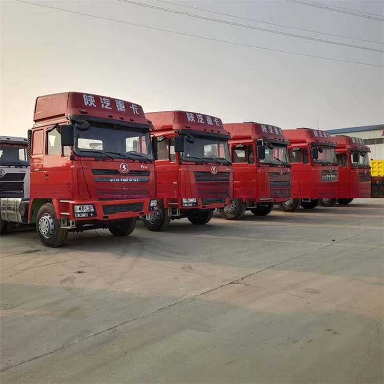 Shacman / FAW / Shacman / Beiben / Sinotruck Howo Used LHD And RHD Single Row 6x4 Tractor Head
