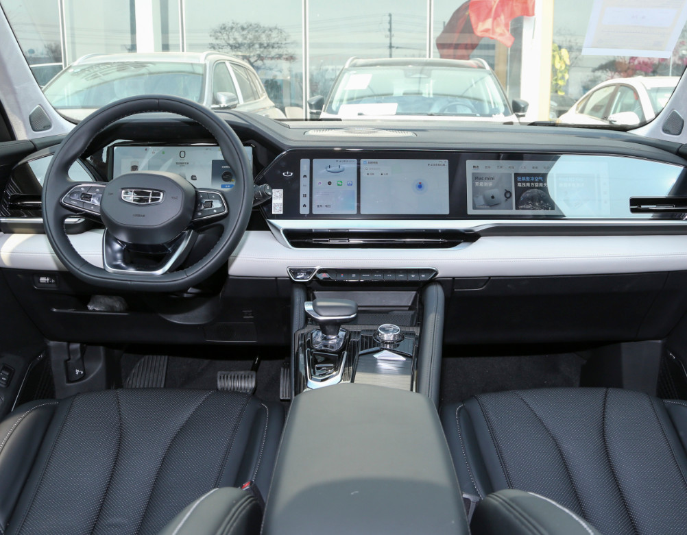 Extraordinary Geely Xingyue L 2023 2.0TD High-power Flagship Version 5 seats SUV