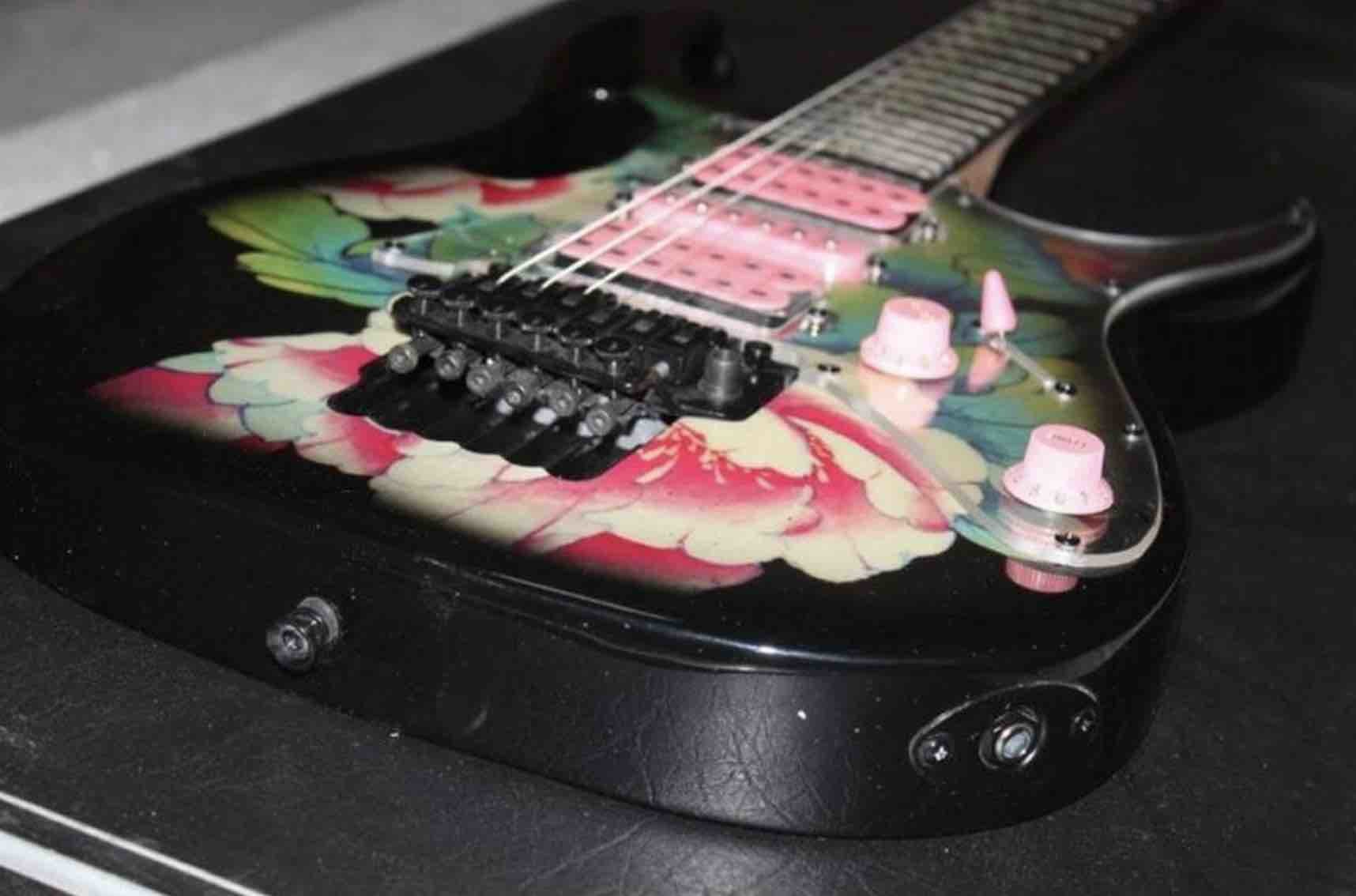 Custom Shop Flower Ibanezs style Electric Guitar free shipping