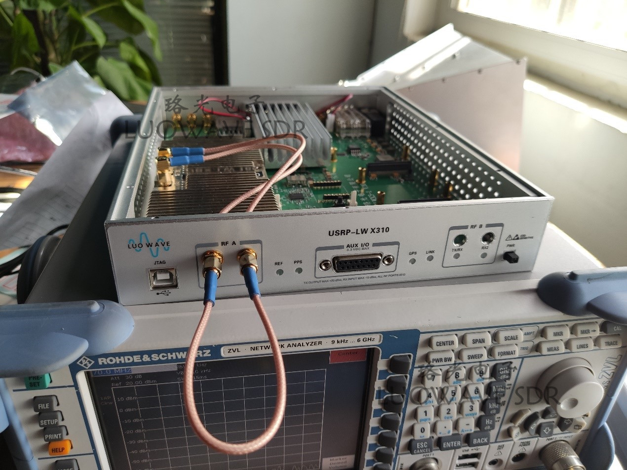 UBX-LW40/160 | Phase Synchronization Calibration USRP Daughterboards UBX 160MHZ